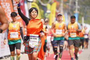 BIB: 135, 46145, 47383
                            <button type="button" onclick="openModal(8333553)" class="btn btn-primary btn-sm float-right btn-popup" data-toggle="modal" data-target=".modal-high-quality">
                        <i class="fas fa-shopping-cart"></i> Add to Cart
                    </button>
                                            <button type="button" onclick="isThisMe(8333553, true)" class="btn btn-success btn-sm float-right btn-popup btn-isme hidden" data-toggle="tooltip" data-placement="bottom" title="นี่คือรูปของคุณใช่ไหม คลิกที่นี่เพื่อเอาเข้าอัลบั้ม">
                        <i class="fas fa-plus"></i> Add to album
                    </button>
                    <button type="button" onclick="isThisMe(8333553, false)" class="btn btn-warning btn-sm float-right btn-popup btn-isnotme hidden">
                        <i class="fas fa-ban"></i> Remove from album
                    </button>