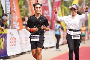 BIB: 48070, 46302
                            <button type="button" onclick="openModal(8320892)" class="btn btn-primary btn-sm float-right btn-popup" data-toggle="modal" data-target=".modal-high-quality">
                        <i class="fas fa-shopping-cart"></i> Add to Cart
                    </button>
                                            <button type="button" onclick="isThisMe(8320892, true)" class="btn btn-success btn-sm float-right btn-popup btn-isme hidden" data-toggle="tooltip" data-placement="bottom" title="นี่คือรูปของคุณใช่ไหม คลิกที่นี่เพื่อเอาเข้าอัลบั้ม">
                        <i class="fas fa-plus"></i> Add to album
                    </button>
                    <button type="button" onclick="isThisMe(8320892, false)" class="btn btn-warning btn-sm float-right btn-popup btn-isnotme hidden">
                        <i class="fas fa-ban"></i> Remove from album
                    </button>