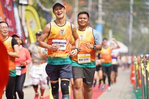 BIB: 1895, 11773
                            <button type="button" onclick="openModal(8333740)" class="btn btn-primary btn-sm float-right btn-popup" data-toggle="modal" data-target=".modal-high-quality">
                        <i class="fas fa-shopping-cart"></i> Add to Cart
                    </button>
                                            <button type="button" onclick="isThisMe(8333740, true)" class="btn btn-success btn-sm float-right btn-popup btn-isme hidden" data-toggle="tooltip" data-placement="bottom" title="นี่คือรูปของคุณใช่ไหม คลิกที่นี่เพื่อเอาเข้าอัลบั้ม">
                        <i class="fas fa-plus"></i> Add to album
                    </button>
                    <button type="button" onclick="isThisMe(8333740, false)" class="btn btn-warning btn-sm float-right btn-popup btn-isnotme hidden">
                        <i class="fas fa-ban"></i> Remove from album
                    </button>