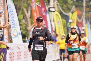 BIB: 42972
                            <button type="button" onclick="openModal(8329959)" class="btn btn-primary btn-sm float-right btn-popup" data-toggle="modal" data-target=".modal-high-quality">
                        <i class="fas fa-shopping-cart"></i> Add to Cart
                    </button>
                                            <button type="button" onclick="isThisMe(8329959, true)" class="btn btn-success btn-sm float-right btn-popup btn-isme hidden" data-toggle="tooltip" data-placement="bottom" title="นี่คือรูปของคุณใช่ไหม คลิกที่นี่เพื่อเอาเข้าอัลบั้ม">
                        <i class="fas fa-plus"></i> Add to album
                    </button>
                    <button type="button" onclick="isThisMe(8329959, false)" class="btn btn-warning btn-sm float-right btn-popup btn-isnotme hidden">
                        <i class="fas fa-ban"></i> Remove from album
                    </button>