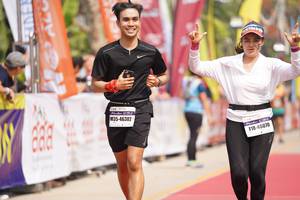 BIB: 46302, 48070
                            <button type="button" onclick="openModal(8320883)" class="btn btn-primary btn-sm float-right btn-popup" data-toggle="modal" data-target=".modal-high-quality">
                        <i class="fas fa-shopping-cart"></i> Add to Cart
                    </button>
                                            <button type="button" onclick="isThisMe(8320883, true)" class="btn btn-success btn-sm float-right btn-popup btn-isme hidden" data-toggle="tooltip" data-placement="bottom" title="นี่คือรูปของคุณใช่ไหม คลิกที่นี่เพื่อเอาเข้าอัลบั้ม">
                        <i class="fas fa-plus"></i> Add to album
                    </button>
                    <button type="button" onclick="isThisMe(8320883, false)" class="btn btn-warning btn-sm float-right btn-popup btn-isnotme hidden">
                        <i class="fas fa-ban"></i> Remove from album
                    </button>