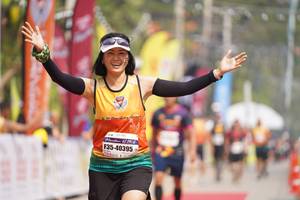 BIB: 40395
                            <button type="button" onclick="openModal(8312697)" class="btn btn-primary btn-sm float-right btn-popup" data-toggle="modal" data-target=".modal-high-quality">
                        <i class="fas fa-shopping-cart"></i> Add to Cart
                    </button>
                                            <button type="button" onclick="isThisMe(8312697, true)" class="btn btn-success btn-sm float-right btn-popup btn-isme hidden" data-toggle="tooltip" data-placement="bottom" title="นี่คือรูปของคุณใช่ไหม คลิกที่นี่เพื่อเอาเข้าอัลบั้ม">
                        <i class="fas fa-plus"></i> Add to album
                    </button>
                    <button type="button" onclick="isThisMe(8312697, false)" class="btn btn-warning btn-sm float-right btn-popup btn-isnotme hidden">
                        <i class="fas fa-ban"></i> Remove from album
                    </button>