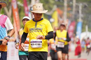 BIB: 1952, 42185
                            <button type="button" onclick="openModal(8326315)" class="btn btn-primary btn-sm float-right btn-popup" data-toggle="modal" data-target=".modal-high-quality">
                        <i class="fas fa-shopping-cart"></i> Add to Cart
                    </button>
                                            <button type="button" onclick="isThisMe(8326315, true)" class="btn btn-success btn-sm float-right btn-popup btn-isme hidden" data-toggle="tooltip" data-placement="bottom" title="นี่คือรูปของคุณใช่ไหม คลิกที่นี่เพื่อเอาเข้าอัลบั้ม">
                        <i class="fas fa-plus"></i> Add to album
                    </button>
                    <button type="button" onclick="isThisMe(8326315, false)" class="btn btn-warning btn-sm float-right btn-popup btn-isnotme hidden">
                        <i class="fas fa-ban"></i> Remove from album
                    </button>