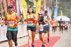 BIB: 40264, 42940
                            <button type="button" onclick="openModal(8335408)" class="btn btn-primary btn-sm float-right btn-popup" data-toggle="modal" data-target=".modal-high-quality">
                        <i class="fas fa-shopping-cart"></i> Add to Cart
                    </button>
                                            <button type="button" onclick="isThisMe(8335408, true)" class="btn btn-success btn-sm float-right btn-popup btn-isme hidden" data-toggle="tooltip" data-placement="bottom" title="นี่คือรูปของคุณใช่ไหม คลิกที่นี่เพื่อเอาเข้าอัลบั้ม">
                        <i class="fas fa-plus"></i> Add to album
                    </button>
                    <button type="button" onclick="isThisMe(8335408, false)" class="btn btn-warning btn-sm float-right btn-popup btn-isnotme hidden">
                        <i class="fas fa-ban"></i> Remove from album
                    </button>