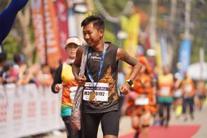 BIB: 1952, 0192
                            <button type="button" onclick="openModal(8338941)" class="btn btn-primary btn-sm float-right btn-popup" data-toggle="modal" data-target=".modal-high-quality">
                        <i class="fas fa-shopping-cart"></i> Add to Cart
                    </button>
                                            <button type="button" onclick="isThisMe(8338941, true)" class="btn btn-success btn-sm float-right btn-popup btn-isme hidden" data-toggle="tooltip" data-placement="bottom" title="นี่คือรูปของคุณใช่ไหม คลิกที่นี่เพื่อเอาเข้าอัลบั้ม">
                        <i class="fas fa-plus"></i> Add to album
                    </button>
                    <button type="button" onclick="isThisMe(8338941, false)" class="btn btn-warning btn-sm float-right btn-popup btn-isnotme hidden">
                        <i class="fas fa-ban"></i> Remove from album
                    </button>