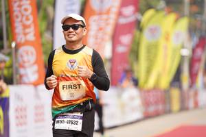 BIB: 4219, 47632
                            <button type="button" onclick="openModal(8319429)" class="btn btn-primary btn-sm float-right btn-popup" data-toggle="modal" data-target=".modal-high-quality">
                        <i class="fas fa-shopping-cart"></i> Add to Cart
                    </button>
                                            <button type="button" onclick="isThisMe(8319429, true)" class="btn btn-success btn-sm float-right btn-popup btn-isme hidden" data-toggle="tooltip" data-placement="bottom" title="นี่คือรูปของคุณใช่ไหม คลิกที่นี่เพื่อเอาเข้าอัลบั้ม">
                        <i class="fas fa-plus"></i> Add to album
                    </button>
                    <button type="button" onclick="isThisMe(8319429, false)" class="btn btn-warning btn-sm float-right btn-popup btn-isnotme hidden">
                        <i class="fas fa-ban"></i> Remove from album
                    </button>