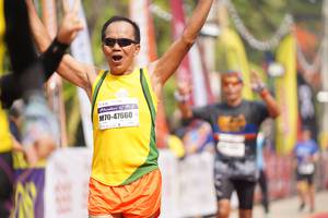 BIB: 47660
                            <button type="button" onclick="openModal(8326551)" class="btn btn-primary btn-sm float-right btn-popup" data-toggle="modal" data-target=".modal-high-quality">
                        <i class="fas fa-shopping-cart"></i> Add to Cart
                    </button>
                                            <button type="button" onclick="isThisMe(8326551, true)" class="btn btn-success btn-sm float-right btn-popup btn-isme hidden" data-toggle="tooltip" data-placement="bottom" title="นี่คือรูปของคุณใช่ไหม คลิกที่นี่เพื่อเอาเข้าอัลบั้ม">
                        <i class="fas fa-plus"></i> Add to album
                    </button>
                    <button type="button" onclick="isThisMe(8326551, false)" class="btn btn-warning btn-sm float-right btn-popup btn-isnotme hidden">
                        <i class="fas fa-ban"></i> Remove from album
                    </button>