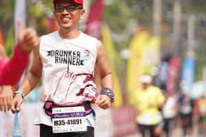 BIB: 42195, 41091
                            <button type="button" onclick="openModal(8313420)" class="btn btn-primary btn-sm float-right btn-popup" data-toggle="modal" data-target=".modal-high-quality">
                        <i class="fas fa-shopping-cart"></i> Add to Cart
                    </button>
                                            <button type="button" onclick="isThisMe(8313420, true)" class="btn btn-success btn-sm float-right btn-popup btn-isme hidden" data-toggle="tooltip" data-placement="bottom" title="นี่คือรูปของคุณใช่ไหม คลิกที่นี่เพื่อเอาเข้าอัลบั้ม">
                        <i class="fas fa-plus"></i> Add to album
                    </button>
                    <button type="button" onclick="isThisMe(8313420, false)" class="btn btn-warning btn-sm float-right btn-popup btn-isnotme hidden">
                        <i class="fas fa-ban"></i> Remove from album
                    </button>