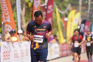 BIB: 
                            <button type="button" onclick="openModal(8312881)" class="btn btn-primary btn-sm float-right btn-popup" data-toggle="modal" data-target=".modal-high-quality">
                        <i class="fas fa-shopping-cart"></i> Add to Cart
                    </button>
                                            <button type="button" onclick="isThisMe(8312881, true)" class="btn btn-success btn-sm float-right btn-popup btn-isme hidden" data-toggle="tooltip" data-placement="bottom" title="นี่คือรูปของคุณใช่ไหม คลิกที่นี่เพื่อเอาเข้าอัลบั้ม">
                        <i class="fas fa-plus"></i> Add to album
                    </button>
                    <button type="button" onclick="isThisMe(8312881, false)" class="btn btn-warning btn-sm float-right btn-popup btn-isnotme hidden">
                        <i class="fas fa-ban"></i> Remove from album
                    </button>