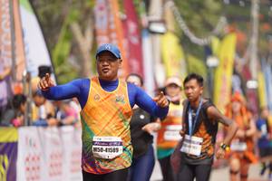 BIB: 121, 41589
                            <button type="button" onclick="openModal(8338839)" class="btn btn-primary btn-sm float-right btn-popup" data-toggle="modal" data-target=".modal-high-quality">
                        <i class="fas fa-shopping-cart"></i> Add to Cart
                    </button>
                                            <button type="button" onclick="isThisMe(8338839, true)" class="btn btn-success btn-sm float-right btn-popup btn-isme hidden" data-toggle="tooltip" data-placement="bottom" title="นี่คือรูปของคุณใช่ไหม คลิกที่นี่เพื่อเอาเข้าอัลบั้ม">
                        <i class="fas fa-plus"></i> Add to album
                    </button>
                    <button type="button" onclick="isThisMe(8338839, false)" class="btn btn-warning btn-sm float-right btn-popup btn-isnotme hidden">
                        <i class="fas fa-ban"></i> Remove from album
                    </button>