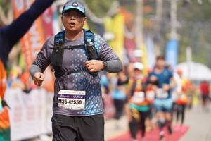 BIB: 42550
                            <button type="button" onclick="openModal(8329028)" class="btn btn-primary btn-sm float-right btn-popup" data-toggle="modal" data-target=".modal-high-quality">
                        <i class="fas fa-shopping-cart"></i> Add to Cart
                    </button>
                                            <button type="button" onclick="isThisMe(8329028, true)" class="btn btn-success btn-sm float-right btn-popup btn-isme hidden" data-toggle="tooltip" data-placement="bottom" title="นี่คือรูปของคุณใช่ไหม คลิกที่นี่เพื่อเอาเข้าอัลบั้ม">
                        <i class="fas fa-plus"></i> Add to album
                    </button>
                    <button type="button" onclick="isThisMe(8329028, false)" class="btn btn-warning btn-sm float-right btn-popup btn-isnotme hidden">
                        <i class="fas fa-ban"></i> Remove from album
                    </button>