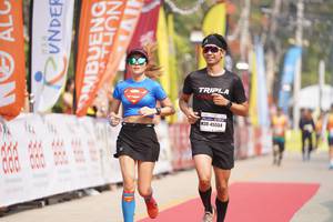 BIB: 45554
                            <button type="button" onclick="openModal(9867496)" class="btn btn-primary btn-sm float-right btn-popup" data-toggle="modal" data-target=".modal-high-quality">
                        <i class="fas fa-shopping-cart"></i> Add to Cart
                    </button>
                                            <button type="button" onclick="isThisMe(9867496, true)" class="btn btn-success btn-sm float-right btn-popup btn-isme hidden" data-toggle="tooltip" data-placement="bottom" title="นี่คือรูปของคุณใช่ไหม คลิกที่นี่เพื่อเอาเข้าอัลบั้ม">
                        <i class="fas fa-plus"></i> Add to album
                    </button>
                    <button type="button" onclick="isThisMe(9867496, false)" class="btn btn-warning btn-sm float-right btn-popup btn-isnotme hidden">
                        <i class="fas fa-ban"></i> Remove from album
                    </button>