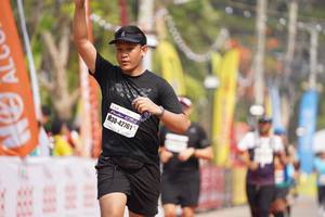 BIB: 42761
                            <button type="button" onclick="openModal(9868070)" class="btn btn-primary btn-sm float-right btn-popup" data-toggle="modal" data-target=".modal-high-quality">
                        <i class="fas fa-shopping-cart"></i> Add to Cart
                    </button>
                                            <button type="button" onclick="isThisMe(9868070, true)" class="btn btn-success btn-sm float-right btn-popup btn-isme hidden" data-toggle="tooltip" data-placement="bottom" title="นี่คือรูปของคุณใช่ไหม คลิกที่นี่เพื่อเอาเข้าอัลบั้ม">
                        <i class="fas fa-plus"></i> Add to album
                    </button>
                    <button type="button" onclick="isThisMe(9868070, false)" class="btn btn-warning btn-sm float-right btn-popup btn-isnotme hidden">
                        <i class="fas fa-ban"></i> Remove from album
                    </button>