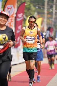 BIB: 40410
                            <button type="button" onclick="openModal(9865924)" class="btn btn-primary btn-sm float-right btn-popup" data-toggle="modal" data-target=".modal-high-quality">
                        <i class="fas fa-shopping-cart"></i> Add to Cart
                    </button>
                                            <button type="button" onclick="isThisMe(9865924, true)" class="btn btn-success btn-sm float-right btn-popup btn-isme hidden" data-toggle="tooltip" data-placement="bottom" title="นี่คือรูปของคุณใช่ไหม คลิกที่นี่เพื่อเอาเข้าอัลบั้ม">
                        <i class="fas fa-plus"></i> Add to album
                    </button>
                    <button type="button" onclick="isThisMe(9865924, false)" class="btn btn-warning btn-sm float-right btn-popup btn-isnotme hidden">
                        <i class="fas fa-ban"></i> Remove from album
                    </button>