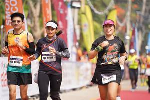 BIB: 40518, 40948, 45525
                            <button type="button" onclick="openModal(9866244)" class="btn btn-primary btn-sm float-right btn-popup" data-toggle="modal" data-target=".modal-high-quality">
                        <i class="fas fa-shopping-cart"></i> Add to Cart
                    </button>
                                            <button type="button" onclick="isThisMe(9866244, true)" class="btn btn-success btn-sm float-right btn-popup btn-isme hidden" data-toggle="tooltip" data-placement="bottom" title="นี่คือรูปของคุณใช่ไหม คลิกที่นี่เพื่อเอาเข้าอัลบั้ม">
                        <i class="fas fa-plus"></i> Add to album
                    </button>
                    <button type="button" onclick="isThisMe(9866244, false)" class="btn btn-warning btn-sm float-right btn-popup btn-isnotme hidden">
                        <i class="fas fa-ban"></i> Remove from album
                    </button>