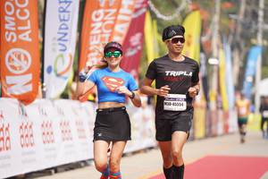 BIB: 45554
                            <button type="button" onclick="openModal(9867502)" class="btn btn-primary btn-sm float-right btn-popup" data-toggle="modal" data-target=".modal-high-quality">
                        <i class="fas fa-shopping-cart"></i> Add to Cart
                    </button>
                                            <button type="button" onclick="isThisMe(9867502, true)" class="btn btn-success btn-sm float-right btn-popup btn-isme hidden" data-toggle="tooltip" data-placement="bottom" title="นี่คือรูปของคุณใช่ไหม คลิกที่นี่เพื่อเอาเข้าอัลบั้ม">
                        <i class="fas fa-plus"></i> Add to album
                    </button>
                    <button type="button" onclick="isThisMe(9867502, false)" class="btn btn-warning btn-sm float-right btn-popup btn-isnotme hidden">
                        <i class="fas fa-ban"></i> Remove from album
                    </button>