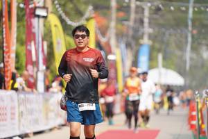 BIB: 294
                            <button type="button" onclick="openModal(9868031)" class="btn btn-primary btn-sm float-right btn-popup" data-toggle="modal" data-target=".modal-high-quality">
                        <i class="fas fa-shopping-cart"></i> Add to Cart
                    </button>
                                            <button type="button" onclick="isThisMe(9868031, true)" class="btn btn-success btn-sm float-right btn-popup btn-isme hidden" data-toggle="tooltip" data-placement="bottom" title="นี่คือรูปของคุณใช่ไหม คลิกที่นี่เพื่อเอาเข้าอัลบั้ม">
                        <i class="fas fa-plus"></i> Add to album
                    </button>
                    <button type="button" onclick="isThisMe(9868031, false)" class="btn btn-warning btn-sm float-right btn-popup btn-isnotme hidden">
                        <i class="fas fa-ban"></i> Remove from album
                    </button>