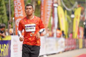 BIB: 46913
                            <button type="button" onclick="openModal(9866391)" class="btn btn-primary btn-sm float-right btn-popup" data-toggle="modal" data-target=".modal-high-quality">
                        <i class="fas fa-shopping-cart"></i> Add to Cart
                    </button>
                                            <button type="button" onclick="isThisMe(9866391, true)" class="btn btn-success btn-sm float-right btn-popup btn-isme hidden" data-toggle="tooltip" data-placement="bottom" title="นี่คือรูปของคุณใช่ไหม คลิกที่นี่เพื่อเอาเข้าอัลบั้ม">
                        <i class="fas fa-plus"></i> Add to album
                    </button>
                    <button type="button" onclick="isThisMe(9866391, false)" class="btn btn-warning btn-sm float-right btn-popup btn-isnotme hidden">
                        <i class="fas fa-ban"></i> Remove from album
                    </button>