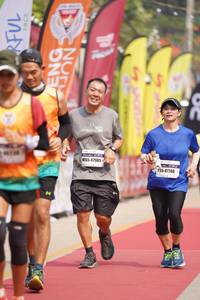 BIB: 47985, 47746
                            <button type="button" onclick="openModal(9865982)" class="btn btn-primary btn-sm float-right btn-popup" data-toggle="modal" data-target=".modal-high-quality">
                        <i class="fas fa-shopping-cart"></i> Add to Cart
                    </button>
                                            <button type="button" onclick="isThisMe(9865982, true)" class="btn btn-success btn-sm float-right btn-popup btn-isme hidden" data-toggle="tooltip" data-placement="bottom" title="นี่คือรูปของคุณใช่ไหม คลิกที่นี่เพื่อเอาเข้าอัลบั้ม">
                        <i class="fas fa-plus"></i> Add to album
                    </button>
                    <button type="button" onclick="isThisMe(9865982, false)" class="btn btn-warning btn-sm float-right btn-popup btn-isnotme hidden">
                        <i class="fas fa-ban"></i> Remove from album
                    </button>