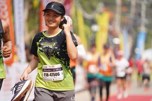 BIB: 42195, 47506
                            <button type="button" onclick="openModal(9867318)" class="btn btn-primary btn-sm float-right btn-popup" data-toggle="modal" data-target=".modal-high-quality">
                        <i class="fas fa-shopping-cart"></i> Add to Cart
                    </button>
                                            <button type="button" onclick="isThisMe(9867318, true)" class="btn btn-success btn-sm float-right btn-popup btn-isme hidden" data-toggle="tooltip" data-placement="bottom" title="นี่คือรูปของคุณใช่ไหม คลิกที่นี่เพื่อเอาเข้าอัลบั้ม">
                        <i class="fas fa-plus"></i> Add to album
                    </button>
                    <button type="button" onclick="isThisMe(9867318, false)" class="btn btn-warning btn-sm float-right btn-popup btn-isnotme hidden">
                        <i class="fas fa-ban"></i> Remove from album
                    </button>