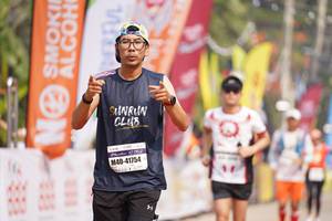 BIB: 41754
                            <button type="button" onclick="openModal(9866632)" class="btn btn-primary btn-sm float-right btn-popup" data-toggle="modal" data-target=".modal-high-quality">
                        <i class="fas fa-shopping-cart"></i> Add to Cart
                    </button>
                                            <button type="button" onclick="isThisMe(9866632, true)" class="btn btn-success btn-sm float-right btn-popup btn-isme hidden" data-toggle="tooltip" data-placement="bottom" title="นี่คือรูปของคุณใช่ไหม คลิกที่นี่เพื่อเอาเข้าอัลบั้ม">
                        <i class="fas fa-plus"></i> Add to album
                    </button>
                    <button type="button" onclick="isThisMe(9866632, false)" class="btn btn-warning btn-sm float-right btn-popup btn-isnotme hidden">
                        <i class="fas fa-ban"></i> Remove from album
                    </button>