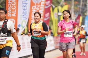 BIB: 41100, 47382
                            <button type="button" onclick="openModal(9866521)" class="btn btn-primary btn-sm float-right btn-popup" data-toggle="modal" data-target=".modal-high-quality">
                        <i class="fas fa-shopping-cart"></i> Add to Cart
                    </button>
                                            <button type="button" onclick="isThisMe(9866521, true)" class="btn btn-success btn-sm float-right btn-popup btn-isme hidden" data-toggle="tooltip" data-placement="bottom" title="นี่คือรูปของคุณใช่ไหม คลิกที่นี่เพื่อเอาเข้าอัลบั้ม">
                        <i class="fas fa-plus"></i> Add to album
                    </button>
                    <button type="button" onclick="isThisMe(9866521, false)" class="btn btn-warning btn-sm float-right btn-popup btn-isnotme hidden">
                        <i class="fas fa-ban"></i> Remove from album
                    </button>