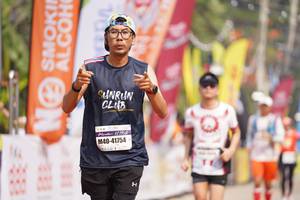 BIB: 41754
                            <button type="button" onclick="openModal(9866633)" class="btn btn-primary btn-sm float-right btn-popup" data-toggle="modal" data-target=".modal-high-quality">
                        <i class="fas fa-shopping-cart"></i> Add to Cart
                    </button>
                                            <button type="button" onclick="isThisMe(9866633, true)" class="btn btn-success btn-sm float-right btn-popup btn-isme hidden" data-toggle="tooltip" data-placement="bottom" title="นี่คือรูปของคุณใช่ไหม คลิกที่นี่เพื่อเอาเข้าอัลบั้ม">
                        <i class="fas fa-plus"></i> Add to album
                    </button>
                    <button type="button" onclick="isThisMe(9866633, false)" class="btn btn-warning btn-sm float-right btn-popup btn-isnotme hidden">
                        <i class="fas fa-ban"></i> Remove from album
                    </button>