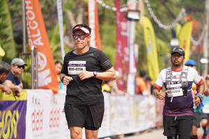 BIB: 47214, 42814
                            <button type="button" onclick="openModal(9868074)" class="btn btn-primary btn-sm float-right btn-popup" data-toggle="modal" data-target=".modal-high-quality">
                        <i class="fas fa-shopping-cart"></i> Add to Cart
                    </button>
                                            <button type="button" onclick="isThisMe(9868074, true)" class="btn btn-success btn-sm float-right btn-popup btn-isme hidden" data-toggle="tooltip" data-placement="bottom" title="นี่คือรูปของคุณใช่ไหม คลิกที่นี่เพื่อเอาเข้าอัลบั้ม">
                        <i class="fas fa-plus"></i> Add to album
                    </button>
                    <button type="button" onclick="isThisMe(9868074, false)" class="btn btn-warning btn-sm float-right btn-popup btn-isnotme hidden">
                        <i class="fas fa-ban"></i> Remove from album
                    </button>