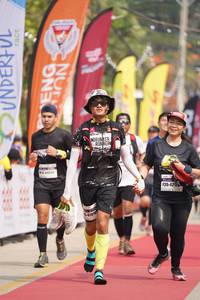 BIB: 421
                            <button type="button" onclick="openModal(9865916)" class="btn btn-primary btn-sm float-right btn-popup" data-toggle="modal" data-target=".modal-high-quality">
                        <i class="fas fa-shopping-cart"></i> Add to Cart
                    </button>
                                            <button type="button" onclick="isThisMe(9865916, true)" class="btn btn-success btn-sm float-right btn-popup btn-isme hidden" data-toggle="tooltip" data-placement="bottom" title="นี่คือรูปของคุณใช่ไหม คลิกที่นี่เพื่อเอาเข้าอัลบั้ม">
                        <i class="fas fa-plus"></i> Add to album
                    </button>
                    <button type="button" onclick="isThisMe(9865916, false)" class="btn btn-warning btn-sm float-right btn-popup btn-isnotme hidden">
                        <i class="fas fa-ban"></i> Remove from album
                    </button>