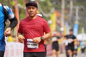 BIB: 42004
                            <button type="button" onclick="openModal(9868062)" class="btn btn-primary btn-sm float-right btn-popup" data-toggle="modal" data-target=".modal-high-quality">
                        <i class="fas fa-shopping-cart"></i> Add to Cart
                    </button>
                                            <button type="button" onclick="isThisMe(9868062, true)" class="btn btn-success btn-sm float-right btn-popup btn-isme hidden" data-toggle="tooltip" data-placement="bottom" title="นี่คือรูปของคุณใช่ไหม คลิกที่นี่เพื่อเอาเข้าอัลบั้ม">
                        <i class="fas fa-plus"></i> Add to album
                    </button>
                    <button type="button" onclick="isThisMe(9868062, false)" class="btn btn-warning btn-sm float-right btn-popup btn-isnotme hidden">
                        <i class="fas fa-ban"></i> Remove from album
                    </button>