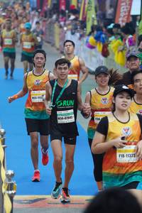 BIB: 1112, 82043, 11323
                            <button type="button" onclick="openModal(7317199)" class="btn btn-primary btn-sm float-right btn-popup" data-toggle="modal" data-target=".modal-high-quality">
                        <i class="fas fa-shopping-cart"></i> Add to Cart
                    </button>
                                            <button type="button" onclick="isThisMe(7317199, true)" class="btn btn-success btn-sm float-right btn-popup btn-isme hidden" data-toggle="tooltip" data-placement="bottom" title="นี่คือรูปของคุณใช่ไหม คลิกที่นี่เพื่อเอาเข้าอัลบั้ม">
                        <i class="fas fa-plus"></i> Add to album
                    </button>
                    <button type="button" onclick="isThisMe(7317199, false)" class="btn btn-warning btn-sm float-right btn-popup btn-isnotme hidden">
                        <i class="fas fa-ban"></i> Remove from album
                    </button>