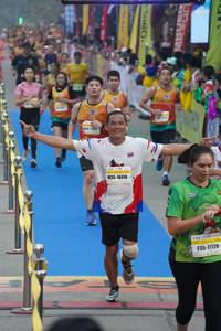 BIB: 16418, 17728, 
                            <button type="button" onclick="openModal(7313104)" class="btn btn-primary btn-sm float-right btn-popup" data-toggle="modal" data-target=".modal-high-quality">
                        <i class="fas fa-shopping-cart"></i> Add to Cart
                    </button>
                                            <button type="button" onclick="isThisMe(7313104, true)" class="btn btn-success btn-sm float-right btn-popup btn-isme hidden" data-toggle="tooltip" data-placement="bottom" title="นี่คือรูปของคุณใช่ไหม คลิกที่นี่เพื่อเอาเข้าอัลบั้ม">
                        <i class="fas fa-plus"></i> Add to album
                    </button>
                    <button type="button" onclick="isThisMe(7313104, false)" class="btn btn-warning btn-sm float-right btn-popup btn-isnotme hidden">
                        <i class="fas fa-ban"></i> Remove from album
                    </button>