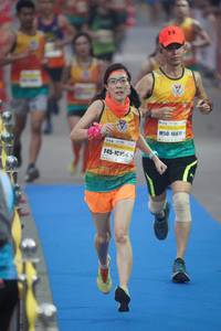 BIB: 16611, 1156
                            <button type="button" onclick="openModal(7303947)" class="btn btn-primary btn-sm float-right btn-popup" data-toggle="modal" data-target=".modal-high-quality">
                        <i class="fas fa-shopping-cart"></i> Add to Cart
                    </button>
                                            <button type="button" onclick="isThisMe(7303947, true)" class="btn btn-success btn-sm float-right btn-popup btn-isme hidden" data-toggle="tooltip" data-placement="bottom" title="นี่คือรูปของคุณใช่ไหม คลิกที่นี่เพื่อเอาเข้าอัลบั้ม">
                        <i class="fas fa-plus"></i> Add to album
                    </button>
                    <button type="button" onclick="isThisMe(7303947, false)" class="btn btn-warning btn-sm float-right btn-popup btn-isnotme hidden">
                        <i class="fas fa-ban"></i> Remove from album
                    </button>