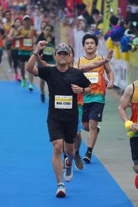 BIB: 17122, 17705
                            <button type="button" onclick="openModal(7310260)" class="btn btn-primary btn-sm float-right btn-popup" data-toggle="modal" data-target=".modal-high-quality">
                        <i class="fas fa-shopping-cart"></i> Add to Cart
                    </button>
                                            <button type="button" onclick="isThisMe(7310260, true)" class="btn btn-success btn-sm float-right btn-popup btn-isme hidden" data-toggle="tooltip" data-placement="bottom" title="นี่คือรูปของคุณใช่ไหม คลิกที่นี่เพื่อเอาเข้าอัลบั้ม">
                        <i class="fas fa-plus"></i> Add to album
                    </button>
                    <button type="button" onclick="isThisMe(7310260, false)" class="btn btn-warning btn-sm float-right btn-popup btn-isnotme hidden">
                        <i class="fas fa-ban"></i> Remove from album
                    </button>