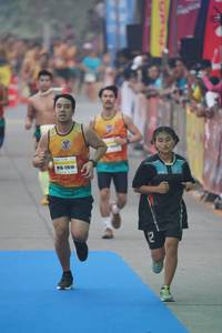 BIB: 17619, 1133
                            <button type="button" onclick="openModal(7309301)" class="btn btn-primary btn-sm float-right btn-popup" data-toggle="modal" data-target=".modal-high-quality">
                        <i class="fas fa-shopping-cart"></i> Add to Cart
                    </button>
                                            <button type="button" onclick="isThisMe(7309301, true)" class="btn btn-success btn-sm float-right btn-popup btn-isme hidden" data-toggle="tooltip" data-placement="bottom" title="นี่คือรูปของคุณใช่ไหม คลิกที่นี่เพื่อเอาเข้าอัลบั้ม">
                        <i class="fas fa-plus"></i> Add to album
                    </button>
                    <button type="button" onclick="isThisMe(7309301, false)" class="btn btn-warning btn-sm float-right btn-popup btn-isnotme hidden">
                        <i class="fas fa-ban"></i> Remove from album
                    </button>