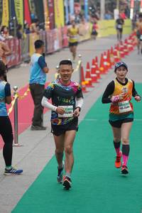 BIB: 25289, 254
                            <button type="button" onclick="openModal(7331988)" class="btn btn-primary btn-sm float-right btn-popup" data-toggle="modal" data-target=".modal-high-quality">
                        <i class="fas fa-shopping-cart"></i> Add to Cart
                    </button>
                                            <button type="button" onclick="isThisMe(7331988, true)" class="btn btn-success btn-sm float-right btn-popup btn-isme hidden" data-toggle="tooltip" data-placement="bottom" title="นี่คือรูปของคุณใช่ไหม คลิกที่นี่เพื่อเอาเข้าอัลบั้ม">
                        <i class="fas fa-plus"></i> Add to album
                    </button>
                    <button type="button" onclick="isThisMe(7331988, false)" class="btn btn-warning btn-sm float-right btn-popup btn-isnotme hidden">
                        <i class="fas fa-ban"></i> Remove from album
                    </button>