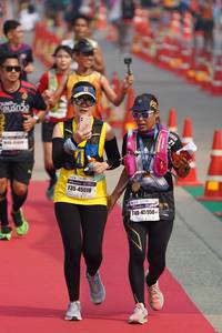 BIB: 4408, 45519, 45950
                            <button type="button" onclick="openModal(7882749)" class="btn btn-primary btn-sm float-right btn-popup" data-toggle="modal" data-target=".modal-high-quality">
                        <i class="fas fa-shopping-cart"></i> Add to Cart
                    </button>
                                            <button type="button" onclick="isThisMe(7882749, true)" class="btn btn-success btn-sm float-right btn-popup btn-isme hidden" data-toggle="tooltip" data-placement="bottom" title="นี่คือรูปของคุณใช่ไหม คลิกที่นี่เพื่อเอาเข้าอัลบั้ม">
                        <i class="fas fa-plus"></i> Add to album
                    </button>
                    <button type="button" onclick="isThisMe(7882749, false)" class="btn btn-warning btn-sm float-right btn-popup btn-isnotme hidden">
                        <i class="fas fa-ban"></i> Remove from album
                    </button>