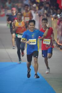 BIB: 15719, 15956
                            <button type="button" onclick="openModal(7301511)" class="btn btn-primary btn-sm float-right btn-popup" data-toggle="modal" data-target=".modal-high-quality">
                        <i class="fas fa-shopping-cart"></i> Add to Cart
                    </button>
                                            <button type="button" onclick="isThisMe(7301511, true)" class="btn btn-success btn-sm float-right btn-popup btn-isme hidden" data-toggle="tooltip" data-placement="bottom" title="นี่คือรูปของคุณใช่ไหม คลิกที่นี่เพื่อเอาเข้าอัลบั้ม">
                        <i class="fas fa-plus"></i> Add to album
                    </button>
                    <button type="button" onclick="isThisMe(7301511, false)" class="btn btn-warning btn-sm float-right btn-popup btn-isnotme hidden">
                        <i class="fas fa-ban"></i> Remove from album
                    </button>