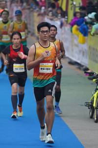 BIB: 17733, 11612
                            <button type="button" onclick="openModal(7310075)" class="btn btn-primary btn-sm float-right btn-popup" data-toggle="modal" data-target=".modal-high-quality">
                        <i class="fas fa-shopping-cart"></i> Add to Cart
                    </button>
                                            <button type="button" onclick="isThisMe(7310075, true)" class="btn btn-success btn-sm float-right btn-popup btn-isme hidden" data-toggle="tooltip" data-placement="bottom" title="นี่คือรูปของคุณใช่ไหม คลิกที่นี่เพื่อเอาเข้าอัลบั้ม">
                        <i class="fas fa-plus"></i> Add to album
                    </button>
                    <button type="button" onclick="isThisMe(7310075, false)" class="btn btn-warning btn-sm float-right btn-popup btn-isnotme hidden">
                        <i class="fas fa-ban"></i> Remove from album
                    </button>