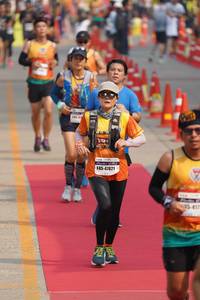 BIB: 47821, 417
                            <button type="button" onclick="openModal(7857812)" class="btn btn-primary btn-sm float-right btn-popup" data-toggle="modal" data-target=".modal-high-quality">
                        <i class="fas fa-shopping-cart"></i> Add to Cart
                    </button>
                                            <button type="button" onclick="isThisMe(7857812, true)" class="btn btn-success btn-sm float-right btn-popup btn-isme hidden" data-toggle="tooltip" data-placement="bottom" title="นี่คือรูปของคุณใช่ไหม คลิกที่นี่เพื่อเอาเข้าอัลบั้ม">
                        <i class="fas fa-plus"></i> Add to album
                    </button>
                    <button type="button" onclick="isThisMe(7857812, false)" class="btn btn-warning btn-sm float-right btn-popup btn-isnotme hidden">
                        <i class="fas fa-ban"></i> Remove from album
                    </button>