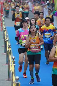 BIB: 1760, 1123
                            <button type="button" onclick="openModal(7319947)" class="btn btn-primary btn-sm float-right btn-popup" data-toggle="modal" data-target=".modal-high-quality">
                        <i class="fas fa-shopping-cart"></i> Add to Cart
                    </button>
                                            <button type="button" onclick="isThisMe(7319947, true)" class="btn btn-success btn-sm float-right btn-popup btn-isme hidden" data-toggle="tooltip" data-placement="bottom" title="นี่คือรูปของคุณใช่ไหม คลิกที่นี่เพื่อเอาเข้าอัลบั้ม">
                        <i class="fas fa-plus"></i> Add to album
                    </button>
                    <button type="button" onclick="isThisMe(7319947, false)" class="btn btn-warning btn-sm float-right btn-popup btn-isnotme hidden">
                        <i class="fas fa-ban"></i> Remove from album
                    </button>