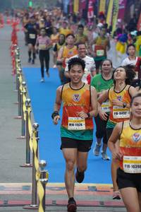 BIB: 10452, 11526, 1039
                            <button type="button" onclick="openModal(7313082)" class="btn btn-primary btn-sm float-right btn-popup" data-toggle="modal" data-target=".modal-high-quality">
                        <i class="fas fa-shopping-cart"></i> Add to Cart
                    </button>
                                            <button type="button" onclick="isThisMe(7313082, true)" class="btn btn-success btn-sm float-right btn-popup btn-isme hidden" data-toggle="tooltip" data-placement="bottom" title="นี่คือรูปของคุณใช่ไหม คลิกที่นี่เพื่อเอาเข้าอัลบั้ม">
                        <i class="fas fa-plus"></i> Add to album
                    </button>
                    <button type="button" onclick="isThisMe(7313082, false)" class="btn btn-warning btn-sm float-right btn-popup btn-isnotme hidden">
                        <i class="fas fa-ban"></i> Remove from album
                    </button>