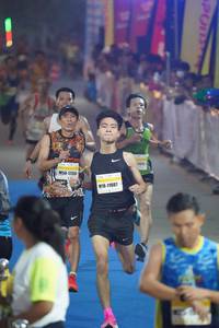 BIB: 1303, 175, 11087
                            <button type="button" onclick="openModal(7299695)" class="btn btn-primary btn-sm float-right btn-popup" data-toggle="modal" data-target=".modal-high-quality">
                        <i class="fas fa-shopping-cart"></i> Add to Cart
                    </button>
                                            <button type="button" onclick="isThisMe(7299695, true)" class="btn btn-success btn-sm float-right btn-popup btn-isme hidden" data-toggle="tooltip" data-placement="bottom" title="นี่คือรูปของคุณใช่ไหม คลิกที่นี่เพื่อเอาเข้าอัลบั้ม">
                        <i class="fas fa-plus"></i> Add to album
                    </button>
                    <button type="button" onclick="isThisMe(7299695, false)" class="btn btn-warning btn-sm float-right btn-popup btn-isnotme hidden">
                        <i class="fas fa-ban"></i> Remove from album
                    </button>