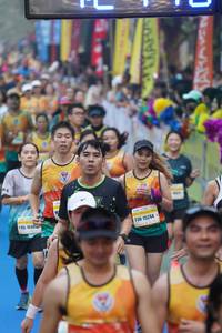 BIB: 164, 15244, 4472
                            <button type="button" onclick="openModal(7337971)" class="btn btn-primary btn-sm float-right btn-popup" data-toggle="modal" data-target=".modal-high-quality">
                        <i class="fas fa-shopping-cart"></i> Add to Cart
                    </button>
                                            <button type="button" onclick="isThisMe(7337971, true)" class="btn btn-success btn-sm float-right btn-popup btn-isme hidden" data-toggle="tooltip" data-placement="bottom" title="นี่คือรูปของคุณใช่ไหม คลิกที่นี่เพื่อเอาเข้าอัลบั้ม">
                        <i class="fas fa-plus"></i> Add to album
                    </button>
                    <button type="button" onclick="isThisMe(7337971, false)" class="btn btn-warning btn-sm float-right btn-popup btn-isnotme hidden">
                        <i class="fas fa-ban"></i> Remove from album
                    </button>