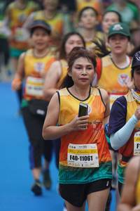 BIB: 102, 11061
                            <button type="button" onclick="openModal(7351291)" class="btn btn-primary btn-sm float-right btn-popup" data-toggle="modal" data-target=".modal-high-quality">
                        <i class="fas fa-shopping-cart"></i> Add to Cart
                    </button>
                                            <button type="button" onclick="isThisMe(7351291, true)" class="btn btn-success btn-sm float-right btn-popup btn-isme hidden" data-toggle="tooltip" data-placement="bottom" title="นี่คือรูปของคุณใช่ไหม คลิกที่นี่เพื่อเอาเข้าอัลบั้ม">
                        <i class="fas fa-plus"></i> Add to album
                    </button>
                    <button type="button" onclick="isThisMe(7351291, false)" class="btn btn-warning btn-sm float-right btn-popup btn-isnotme hidden">
                        <i class="fas fa-ban"></i> Remove from album
                    </button>