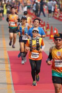BIB: 47821, 4172
                            <button type="button" onclick="openModal(7857875)" class="btn btn-primary btn-sm float-right btn-popup" data-toggle="modal" data-target=".modal-high-quality">
                        <i class="fas fa-shopping-cart"></i> Add to Cart
                    </button>
                                            <button type="button" onclick="isThisMe(7857875, true)" class="btn btn-success btn-sm float-right btn-popup btn-isme hidden" data-toggle="tooltip" data-placement="bottom" title="นี่คือรูปของคุณใช่ไหม คลิกที่นี่เพื่อเอาเข้าอัลบั้ม">
                        <i class="fas fa-plus"></i> Add to album
                    </button>
                    <button type="button" onclick="isThisMe(7857875, false)" class="btn btn-warning btn-sm float-right btn-popup btn-isnotme hidden">
                        <i class="fas fa-ban"></i> Remove from album
                    </button>