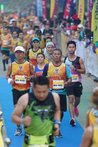 BIB: 11160, 16135, 16952
                            <button type="button" onclick="openModal(7316565)" class="btn btn-primary btn-sm float-right btn-popup" data-toggle="modal" data-target=".modal-high-quality">
                        <i class="fas fa-shopping-cart"></i> Add to Cart
                    </button>
                                            <button type="button" onclick="isThisMe(7316565, true)" class="btn btn-success btn-sm float-right btn-popup btn-isme hidden" data-toggle="tooltip" data-placement="bottom" title="นี่คือรูปของคุณใช่ไหม คลิกที่นี่เพื่อเอาเข้าอัลบั้ม">
                        <i class="fas fa-plus"></i> Add to album
                    </button>
                    <button type="button" onclick="isThisMe(7316565, false)" class="btn btn-warning btn-sm float-right btn-popup btn-isnotme hidden">
                        <i class="fas fa-ban"></i> Remove from album
                    </button>
