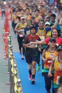 BIB: 0391, 13662
                            <button type="button" onclick="openModal(7332385)" class="btn btn-primary btn-sm float-right btn-popup" data-toggle="modal" data-target=".modal-high-quality">
                        <i class="fas fa-shopping-cart"></i> Add to Cart
                    </button>
                                            <button type="button" onclick="isThisMe(7332385, true)" class="btn btn-success btn-sm float-right btn-popup btn-isme hidden" data-toggle="tooltip" data-placement="bottom" title="นี่คือรูปของคุณใช่ไหม คลิกที่นี่เพื่อเอาเข้าอัลบั้ม">
                        <i class="fas fa-plus"></i> Add to album
                    </button>
                    <button type="button" onclick="isThisMe(7332385, false)" class="btn btn-warning btn-sm float-right btn-popup btn-isnotme hidden">
                        <i class="fas fa-ban"></i> Remove from album
                    </button>