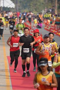 BIB: 468, 4042734, 430
                            <button type="button" onclick="openModal(7870689)" class="btn btn-primary btn-sm float-right btn-popup" data-toggle="modal" data-target=".modal-high-quality">
                        <i class="fas fa-shopping-cart"></i> Add to Cart
                    </button>
                                            <button type="button" onclick="isThisMe(7870689, true)" class="btn btn-success btn-sm float-right btn-popup btn-isme hidden" data-toggle="tooltip" data-placement="bottom" title="นี่คือรูปของคุณใช่ไหม คลิกที่นี่เพื่อเอาเข้าอัลบั้ม">
                        <i class="fas fa-plus"></i> Add to album
                    </button>
                    <button type="button" onclick="isThisMe(7870689, false)" class="btn btn-warning btn-sm float-right btn-popup btn-isnotme hidden">
                        <i class="fas fa-ban"></i> Remove from album
                    </button>
