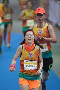 BIB: 611, 10196
                            <button type="button" onclick="openModal(7303976)" class="btn btn-primary btn-sm float-right btn-popup" data-toggle="modal" data-target=".modal-high-quality">
                        <i class="fas fa-shopping-cart"></i> Add to Cart
                    </button>
                                            <button type="button" onclick="isThisMe(7303976, true)" class="btn btn-success btn-sm float-right btn-popup btn-isme hidden" data-toggle="tooltip" data-placement="bottom" title="นี่คือรูปของคุณใช่ไหม คลิกที่นี่เพื่อเอาเข้าอัลบั้ม">
                        <i class="fas fa-plus"></i> Add to album
                    </button>
                    <button type="button" onclick="isThisMe(7303976, false)" class="btn btn-warning btn-sm float-right btn-popup btn-isnotme hidden">
                        <i class="fas fa-ban"></i> Remove from album
                    </button>